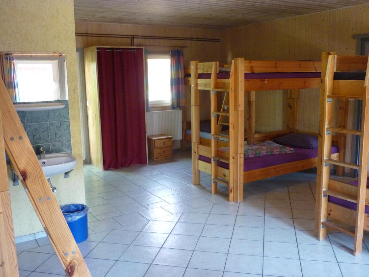 Gruppenbungalow-Waldhaus-Am Ferienpark Mirow Eksteriør billede