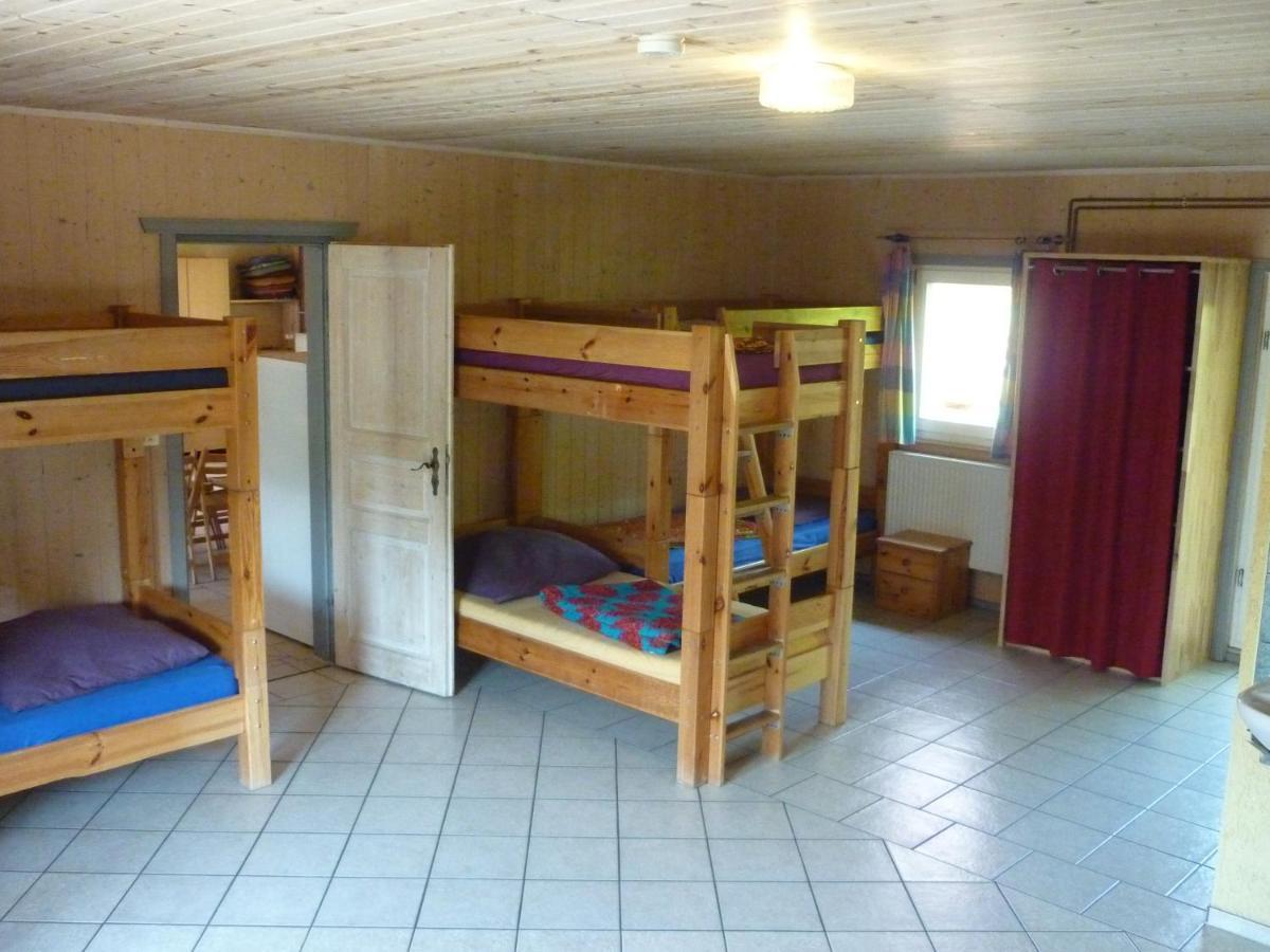 Gruppenbungalow-Waldhaus-Am Ferienpark Mirow Eksteriør billede