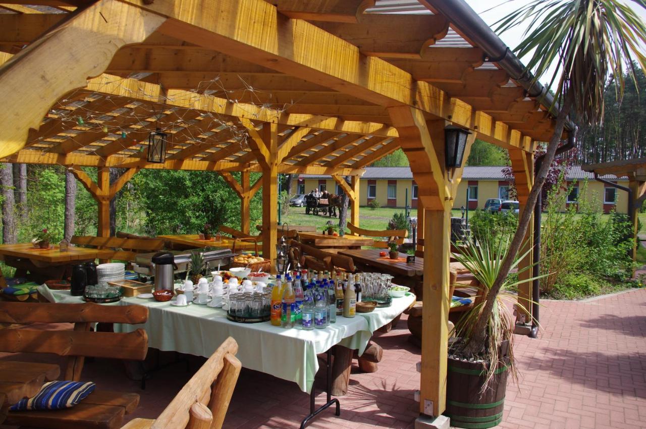 Gruppenbungalow-Waldhaus-Am Ferienpark Mirow Eksteriør billede