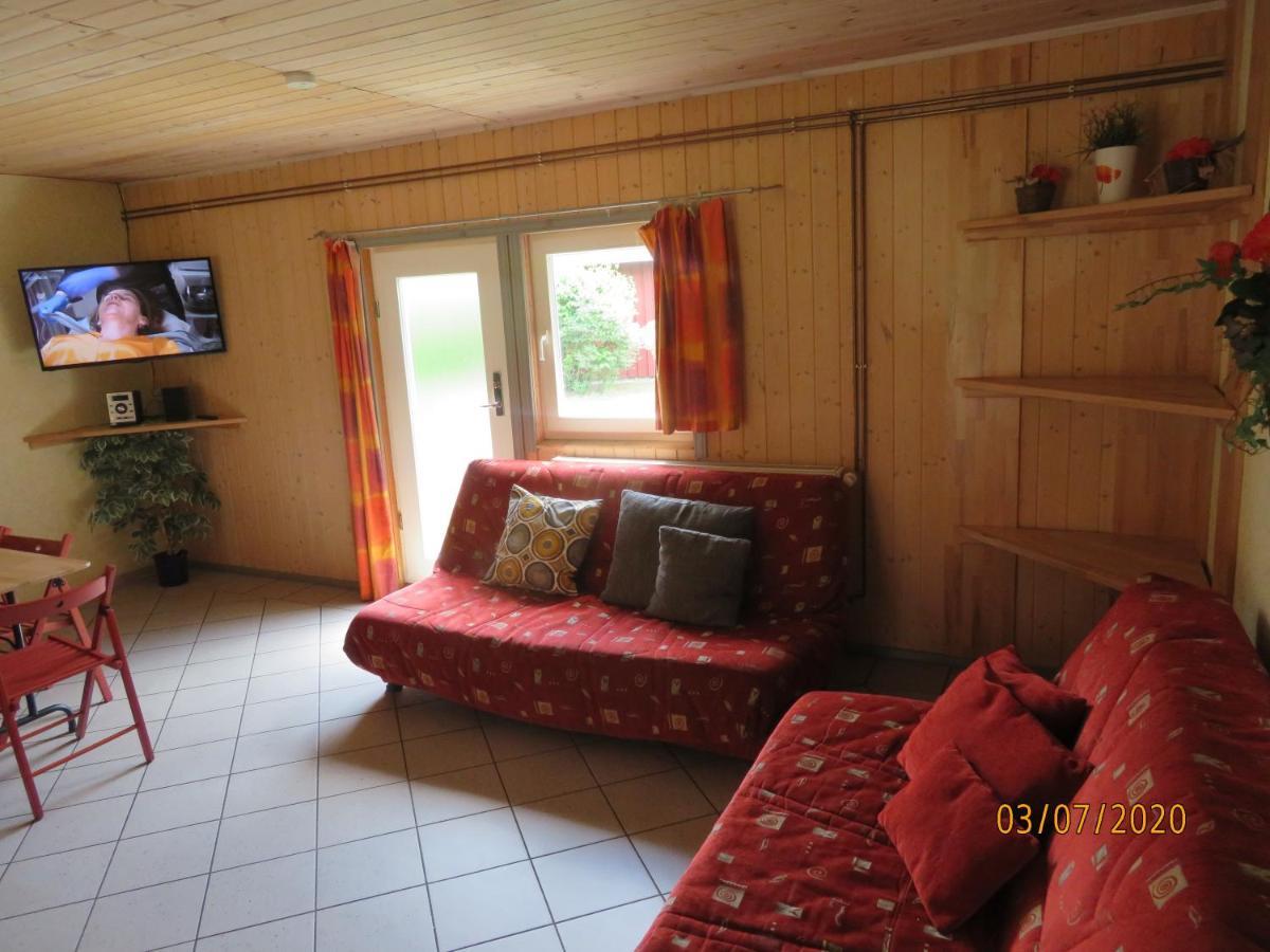 Gruppenbungalow-Waldhaus-Am Ferienpark Mirow Eksteriør billede