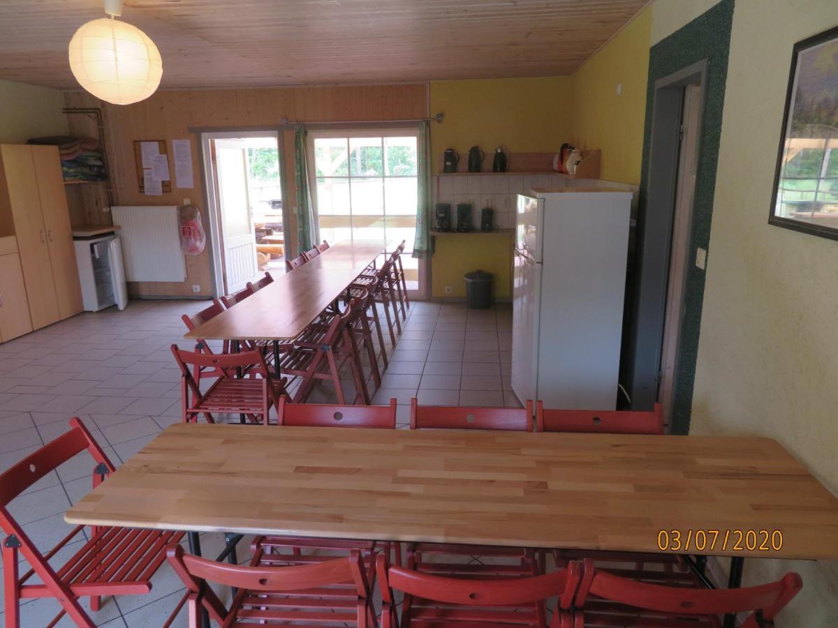 Gruppenbungalow-Waldhaus-Am Ferienpark Mirow Eksteriør billede